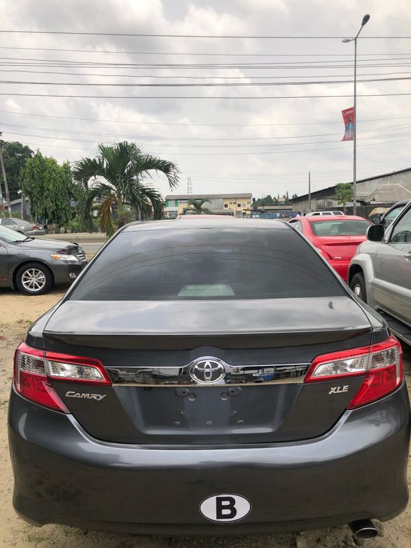 Thumbnail 6 of 2012 Toyota Camry XLE